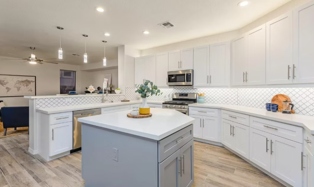 White Shaker Cabinets Duncanville