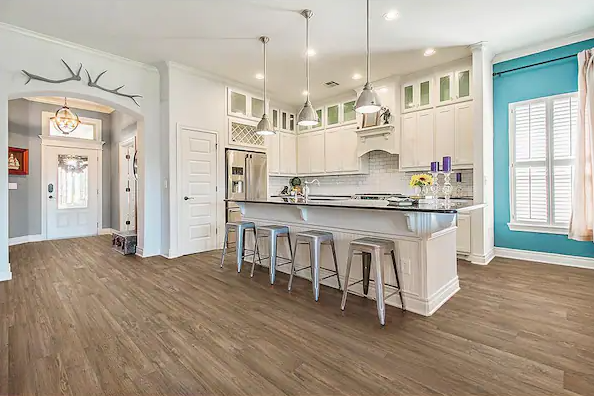 HOME DECORATORS 8MM MEMPHIS LIGHT OAK KRONO LAMINATE