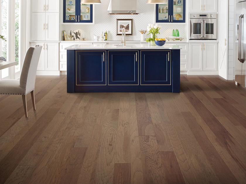 PEBBLE HILL MIXED HICKORY 3 5 6 MULTIWIDTH CASSIA BARK SHAW INDUSTRIES INC. HARDWOOD 