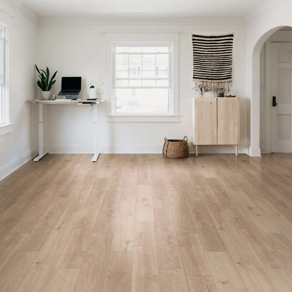 TIMELESS GENUINE SANDY OAK SHAW INDUSTRIES LAMINATE 