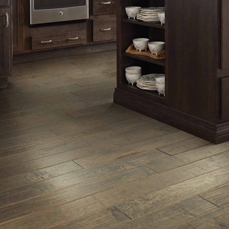 YUKON MAPLE 6 3/8 TIMBERWOLF SHAW INDUSTRIES INC. HARDWOOD